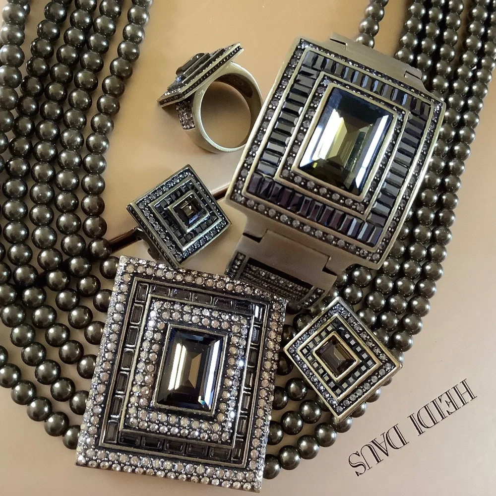 Heidi Daus South Sea Riches Complete Set Crystal Necklace Bracelet Ring Earrings - Picture 15 of 16